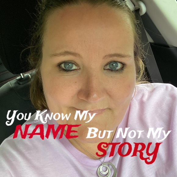 Meet your Posher, Shelly - Picture 1 of 1